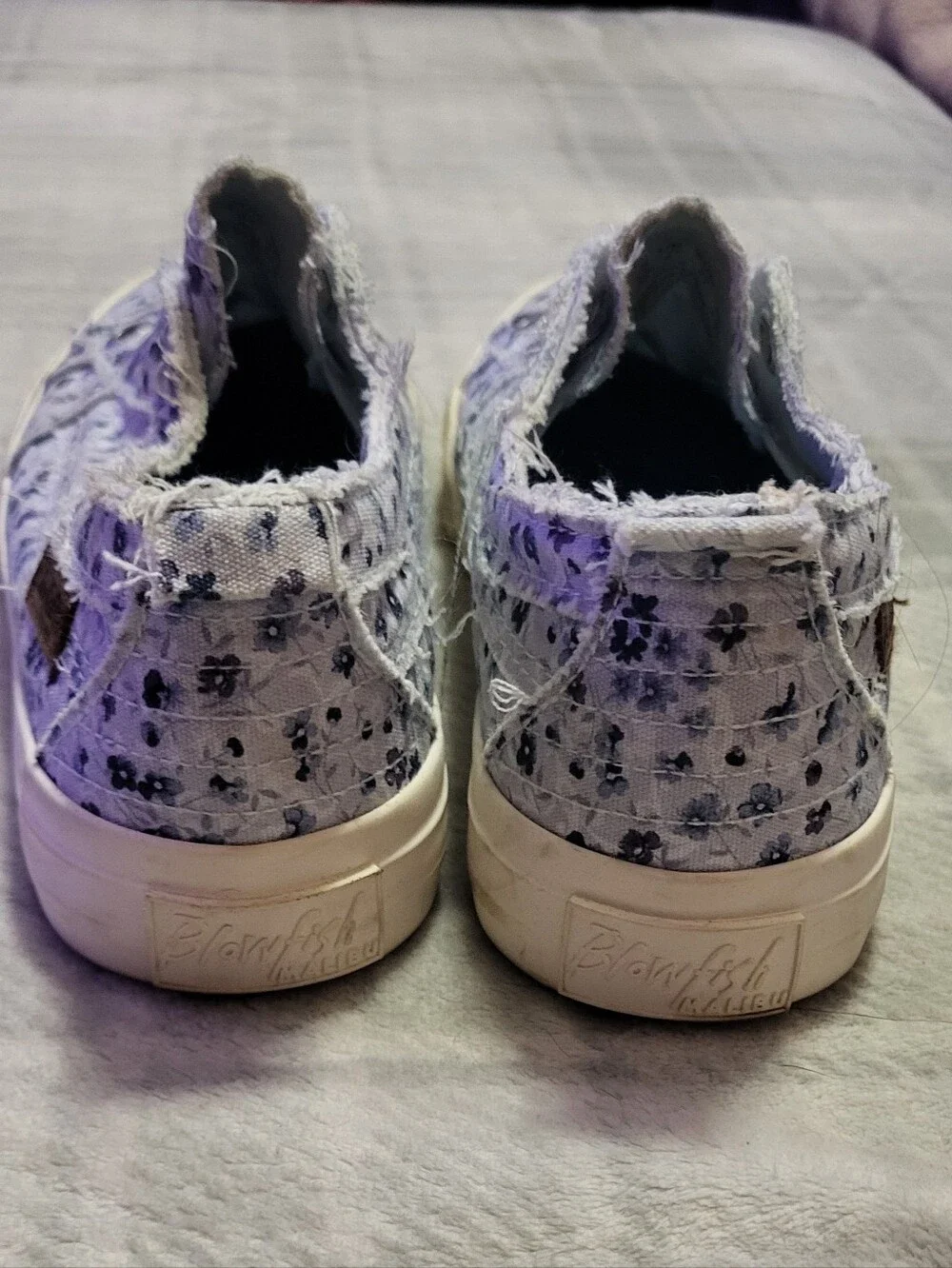 Casual Slip-On Floral Canvas Sneakers Light Blue Blowfish Malibu Size 6.5